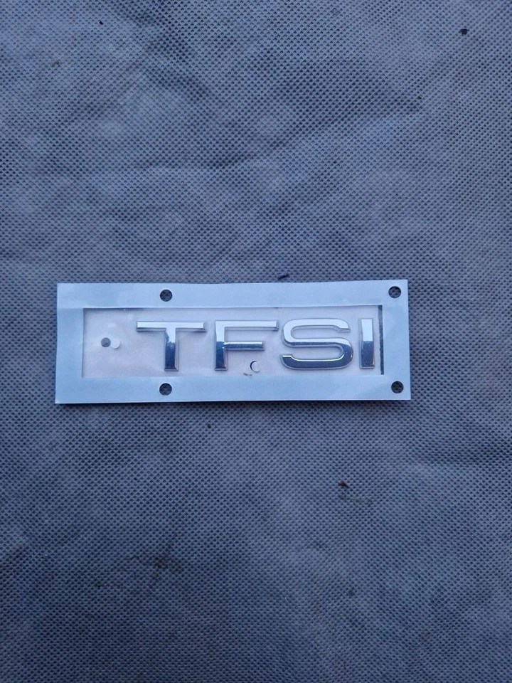 Scritta posteriore cromata originale Audi TFSi 4H0 853 737 D - Immagine 1 di 1