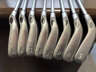 Callaway X18 ferri #5-9,Pw,Aw,Sw (8 club)/NS990/Flex: rigido/set di ferri - Immagine 1 di 4