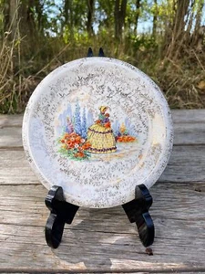 Vintage Tea Trivet Hot Plate Southern Belle Lady with Flowers - Picture 1 of 9