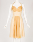 1950er Jahre Vintage gelb Ombre Seide Chiffon plissiertes Regal Büste Neckholder Cocktailkleid