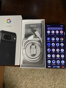 Brand new Unlocked In Box Google Pixel 8 - Black With Accessories - Afbeelding 1 van 5