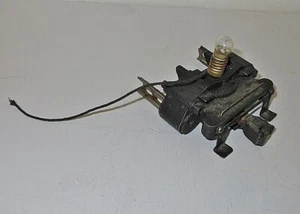 LIONEL #1656/1665 POSTWARUSED STEAM SWITCHER.STEAMCHEST $ FRONT COUPLER ASSEMBLY - Picture 1 of 4