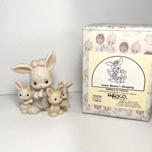 Figura De Colección Precious Moments "Some Bunny's Sleeping" 1988 Belén Adición Con Caja - Imagen 1 de 4