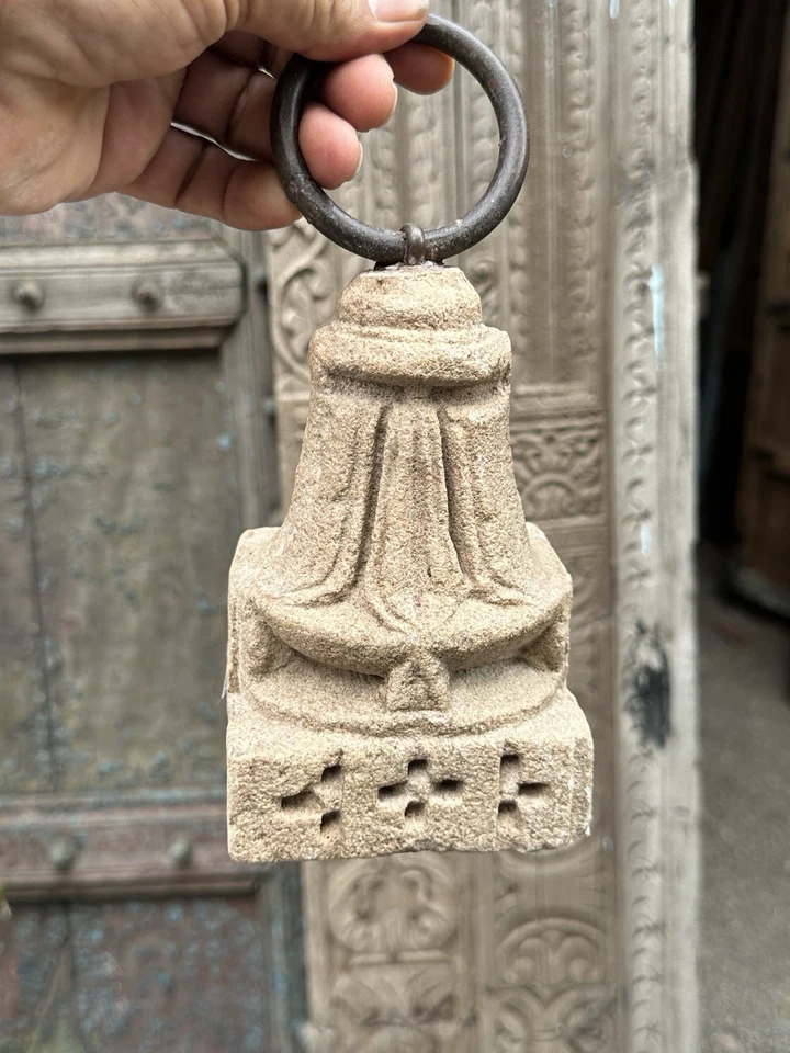 Antiguo anillo de metal de peso tapón de puerta forjado a mano de piedra antigua Foto 1 de 4