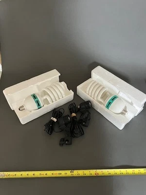 2 X 85W Light Bulb 5500K CFL Daylight Spiral Softbox Bulbs w/socket attachments - Image 1 of 4