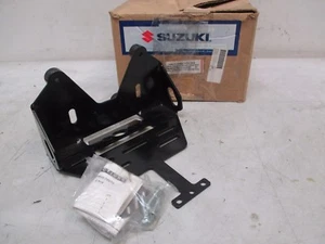 SUZUKI GSX-R1000 LICENSE PLATE BRACKET 99950-70516 - Picture 1 of 10