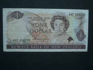 **Decent 'AAP' ** $1 Crisp 'AVF' Hardie New Zealand 1981 Banknote*** - Picture 1 of 6