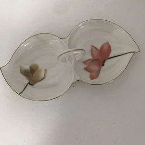 Plato de baratija/tuerca con forma de doble hoja brillante de cerámica Toyo Japón con detalles dorados - Imagen 1 de 6