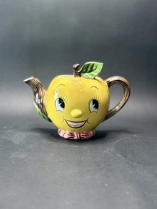 Anthropomorphic PY Apple Teapot Wall Pocket Ceramic Japan Fruit Smiling Face - Picture 1 of 19