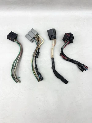 2010-2015 Cadillac SRX Tailgate Liftgate Gate Door Control Module Wiring Plugs - Image 1 of 4