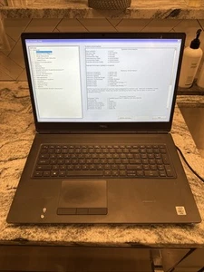 Dell Precision 7750 Laptop i7-10875H 2,3GHz 32GB RAM OHNE HDD OHNE SSD OHNE OS *LESEN* - Bild 1 von 13