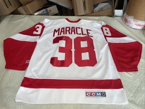 Maglia Auto Norm Maracle Detroit Red Wings Uomo Grande Ccm Mic Cucita Vintage Pulita - Foto 1 di 8