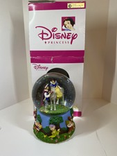 Disney Snow White Snow Globe Music Box Plays "I Love You Truly"  by Enesco w box
