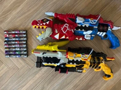 Juego Morpher Gaburevolver Bandai Power Rangers Dino Charge Kyoryuger DX Foto 1 de 2