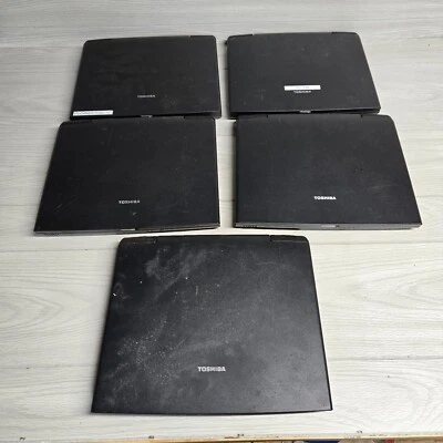 *CINCO* Laptop Toshiba 6100 P4 *PIEZAS O REPARACIÓN* Foto 1 de 4