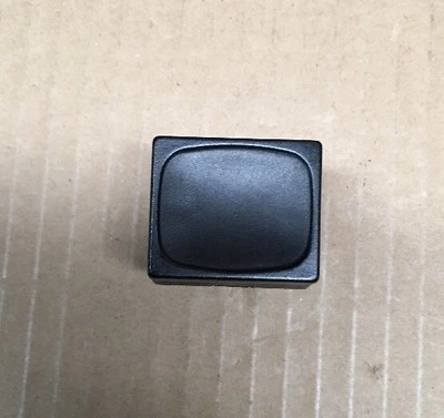 Botón de cubierta de interruptor en blanco Saab 900 9000 9568122 OEM Foto 1 de 4