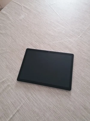 Microsoft Surface Go 2 64GB, Intel Pentium 4425Y, Wi-Fi, 10,7" - Argento - Immagine 1 di 4