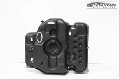 Chevrolet Blazer 2019-2025 depósito de tanque de combustible de gasolina de 2,5 L con escudo térmico OEM Foto 1 de 4