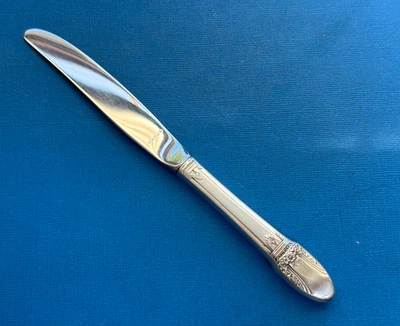 FIRST LOVE Rogers IS 7 1/4" Hollow YOUTH Knife Silverplate Flatware Silverware - Image 1 of 3