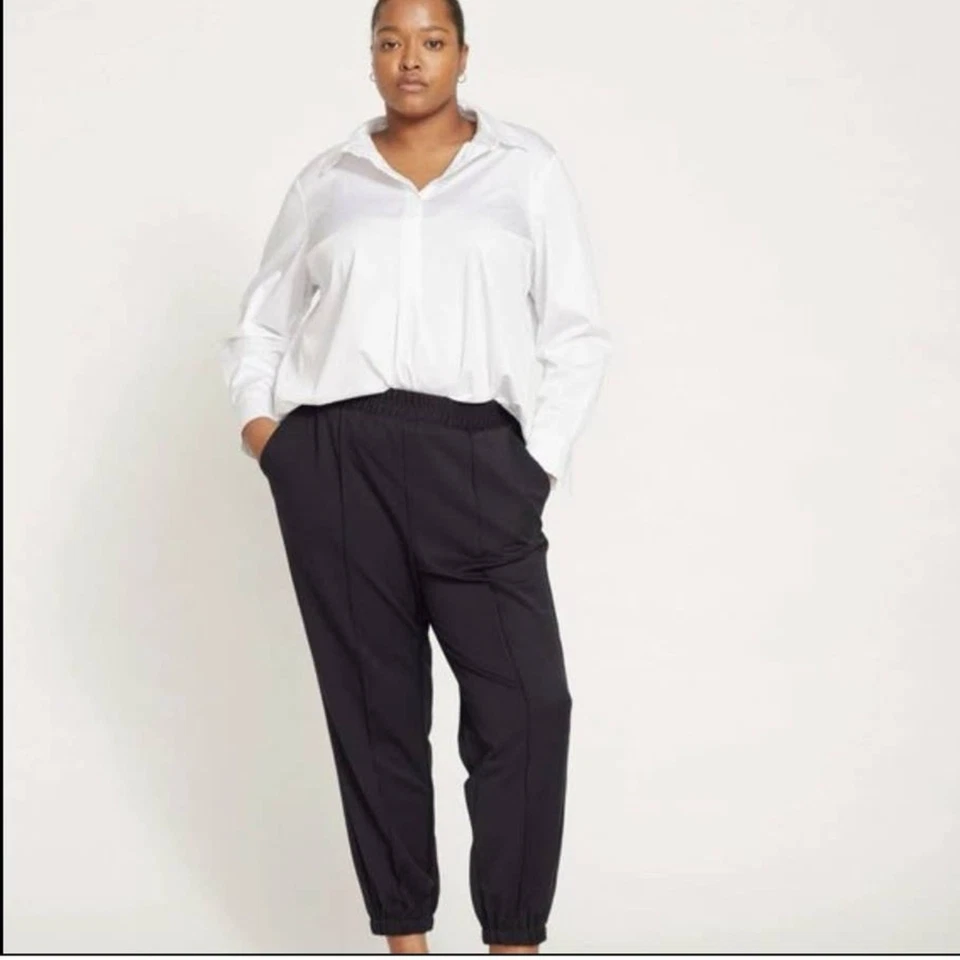 Pantalones de trabajo falsos Universal Standard para mujer negros talla pequeña 14-16 Foto 1 de 4