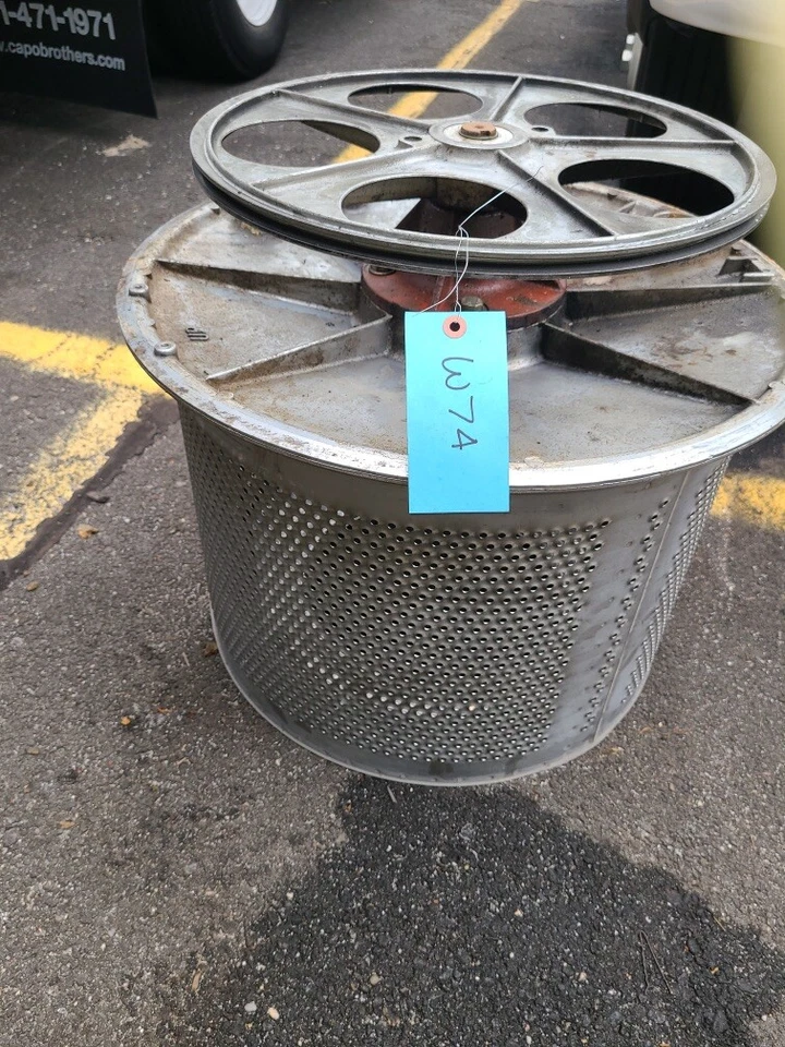 Conjunto de bañera y rodamientos Wascomat W74 reconstruido con rodamientos y sellos nuevos Foto 1 de 1