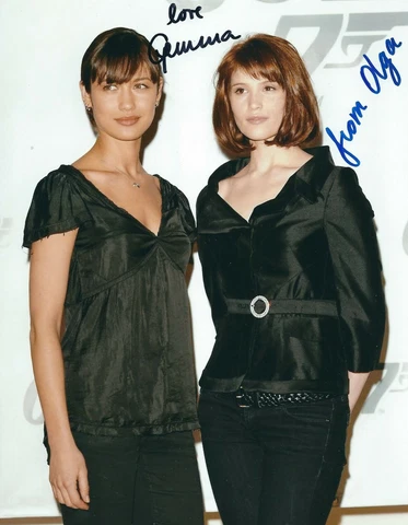 OLGA KURYLENKO & GEMMA ARTERTON SIGNED JAMES BOND 007 GOLDENEYE PHOTO - UACC RD Cover