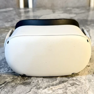 Auriculares Meta Oculus Quest 2 VR solamente - Modelo KW49CM - Imagen 1 de 5