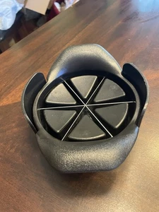 The Pampered Chef Veggie Wedger Fruit Vegetable Cutter Slicer #2417 Retired - Picture 1 of 3