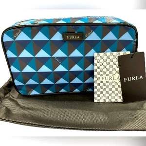 Neu mit Etikett Furla Reisetasche blau geometrisch - Bild 1 von 4