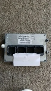 Módulo de control del motor Jeep Commander 2007 OEM P/N: 68002111AD - Imagen 1 de 5