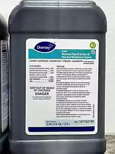 2x Diversey CREW Restroom Floor Surface Non Acid Cleaner 101102190 J-Fill 2.5 L - Picture 1 of 2