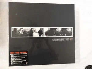 Johnny Cash "Unearthed" BRAND NEW 9 LP Vinyl Box Set with Book! SEALED! Photos! - Foto 1 di 8