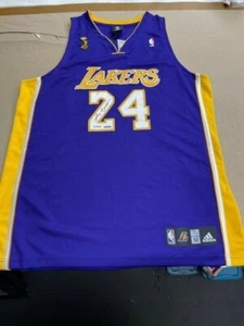 KOBE BRYANT Autographed 2009 NBA Finals Patch Authentic Jersey UDA LE 2/124 - Picture 1 of 4