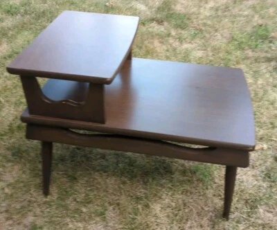 MESA AUXILIAR RETRO DE DOS NIVELES VINTAGE MID CENTURY MODERNA AÑOS 50’S 60’S Foto 1 de 4