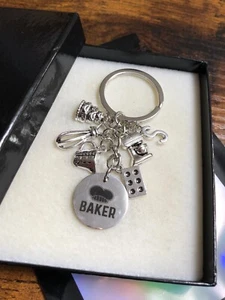 BAKER COOK Personalised Initial Letter Baking Tray Mixer Blender Whisk Cake Box - Picture 1 of 8