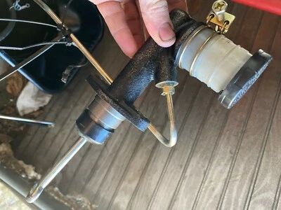 1989 Jeep Wrangler bellhousing master cylinder hydraulic line  - Image 1 of 2