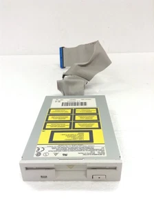 Mitsubishi MF357G-2118UAL 3.5" IDE Floppy Disk Drive, 1.44MB With Ribbon Cable - Afbeelding 1 van 7