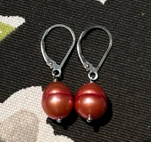 Honora Rose 8 x 10mm Ribbed Oval Cultured Pearl .925 Sterling Leverback Earrings - Picture 1 of 3
