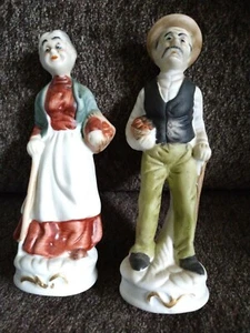 Crown DeVille Vintage Porcelain Figurines Old Man And Woman With Apples - Picture 1 of 9
