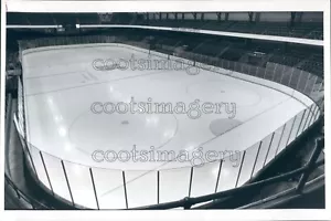 Pressefoto Matthews Arena Eisbahn Northeastern University - Bild 1 von 2