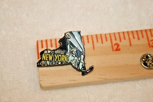 © MBI Nueva York y Estado en Forma Pin Pintura Lacada Metal Tono Plateado - Imagen 1 de 4