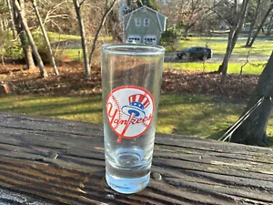 Tall New York Yankees shot glass - Picture 1 of 1