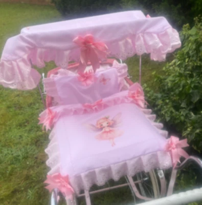 Juego de edredón y almohada para cochecito de muñeca (sin marco) *tamaño cruz plateada* Foto 1 de 2