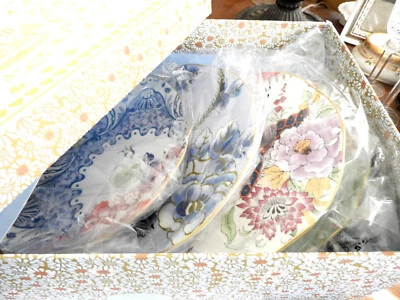 Juego de platos de postre/té Wedgwood Tea Story BUTTERFLY BLOOM / 4 - ¡NUEVO EN CAJA! Foto 1 de 3