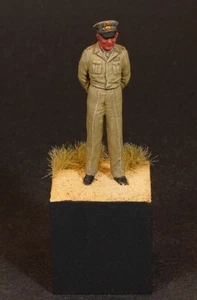 General Eisenhower of US Army WWII Pro Built & Painted 1/35 scale - Picture 1 of 4