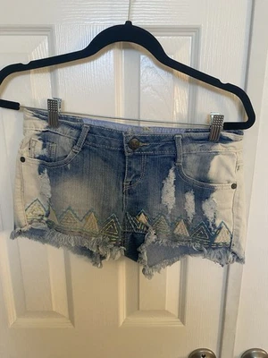 VANILLA STAR  DISTRESSED ACID JEAN DENIM SHORTS  DAISY DUKE 3 - Image 1 of 3