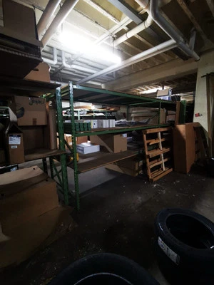 Regale - Bild 1 von 3