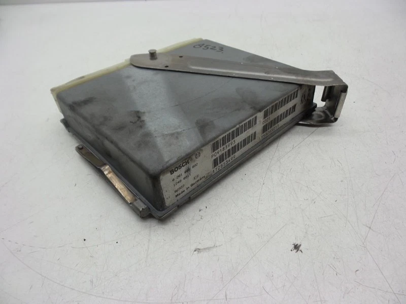 CENTRALINA INIEZIONE Volvo V70 (GW/LW/LZ) Combi 2.5 TDI (D5252T) 1999 0281001802 - Immagine 1 di 1