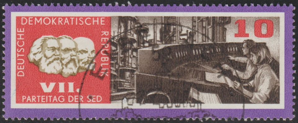 DDR 1967 SC# 902 - Marx, Engels, Lenin and Electronic Center - Used Lot # 091 - Image 1 of 1