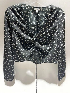 AMUSE SOCIETY Junior's SZ XS Black Floral Long Sleeve Cropped Cinch Waist Blouse - Picture 1 of 3
